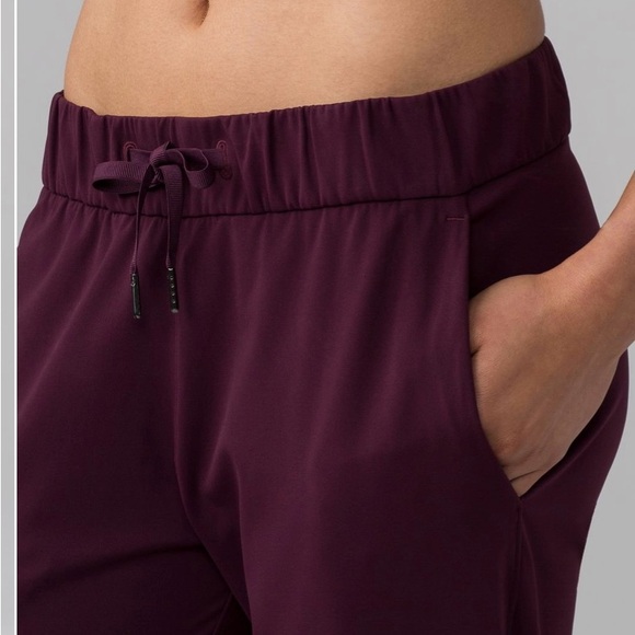Lululemon On The Fly Pants - Picture 3 of 9